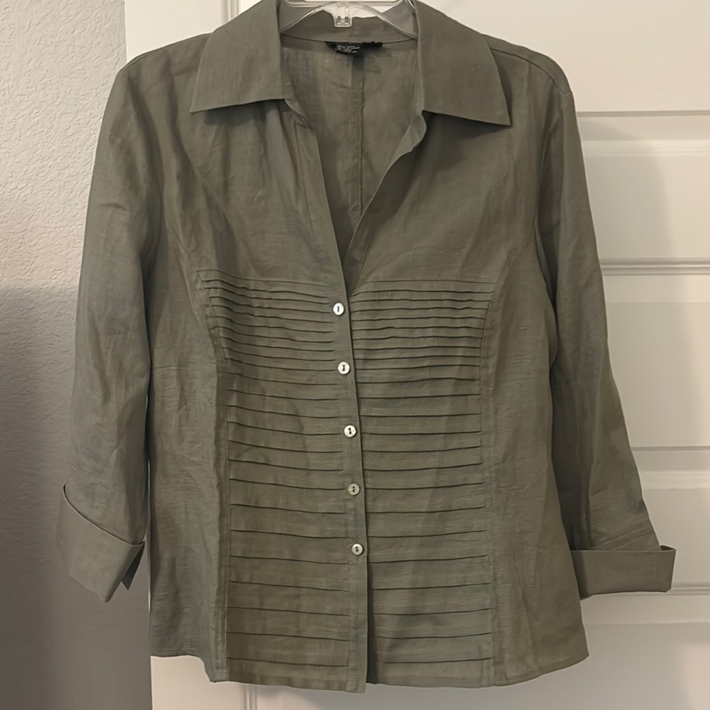 Tracy M 100% Linen Blouse in Olive SZ XL pleated front collared 3/4 sleeve vacay